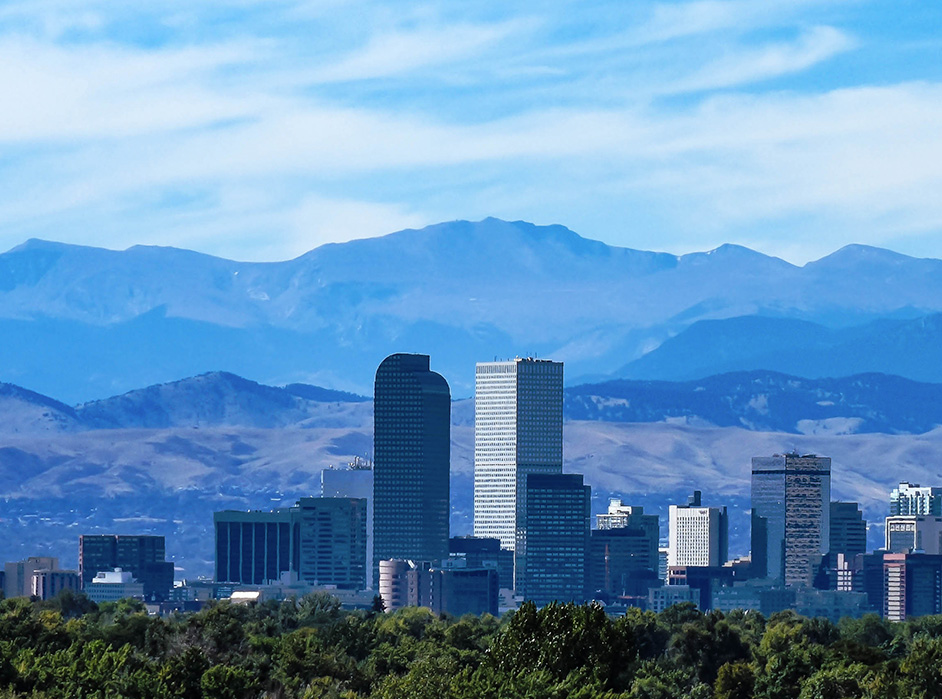 An image of the Denver, Colorado skyline